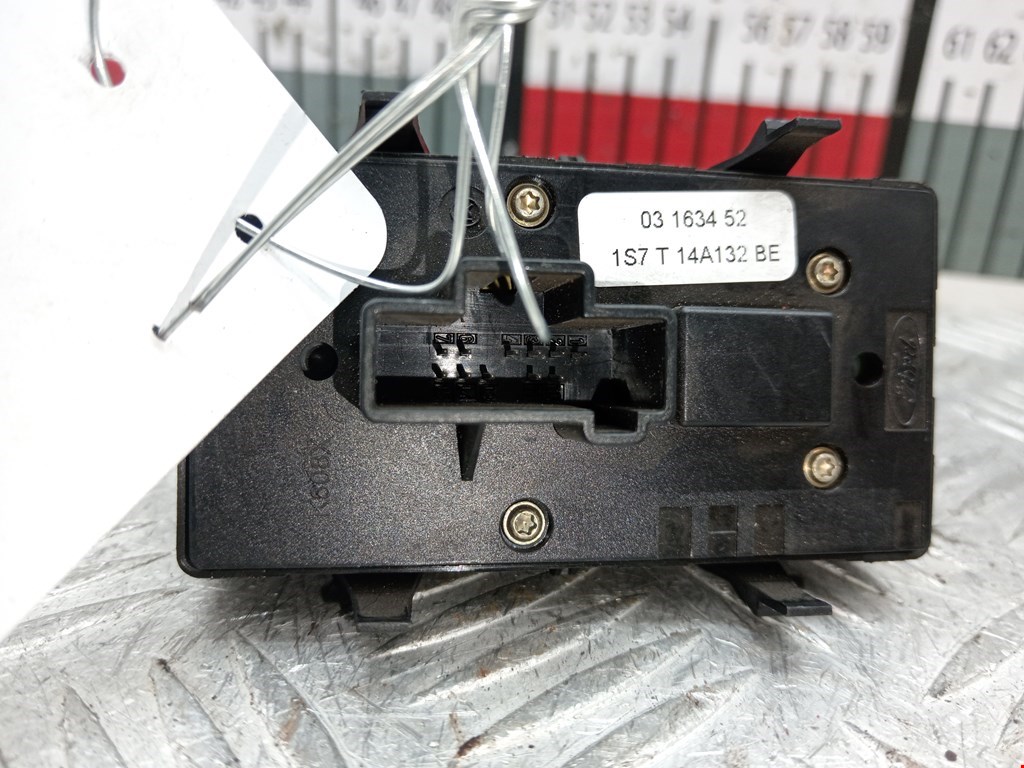 Блок управления стеклоподъемниками FORD Mondeo III 2000-2007