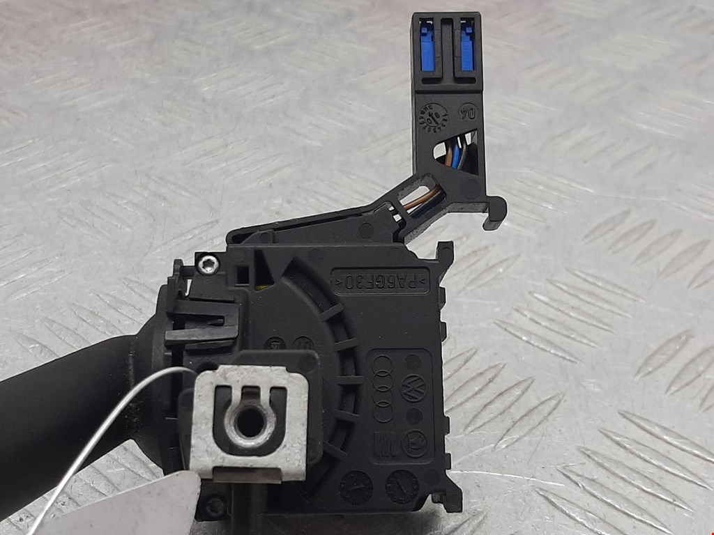 Переключатель стеклоочистителя VOLKSWAGEN Passat B6 2005-2011