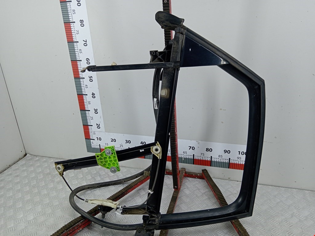 Стеклоподъемник задний правый AUDI A4 B6 2001-2005