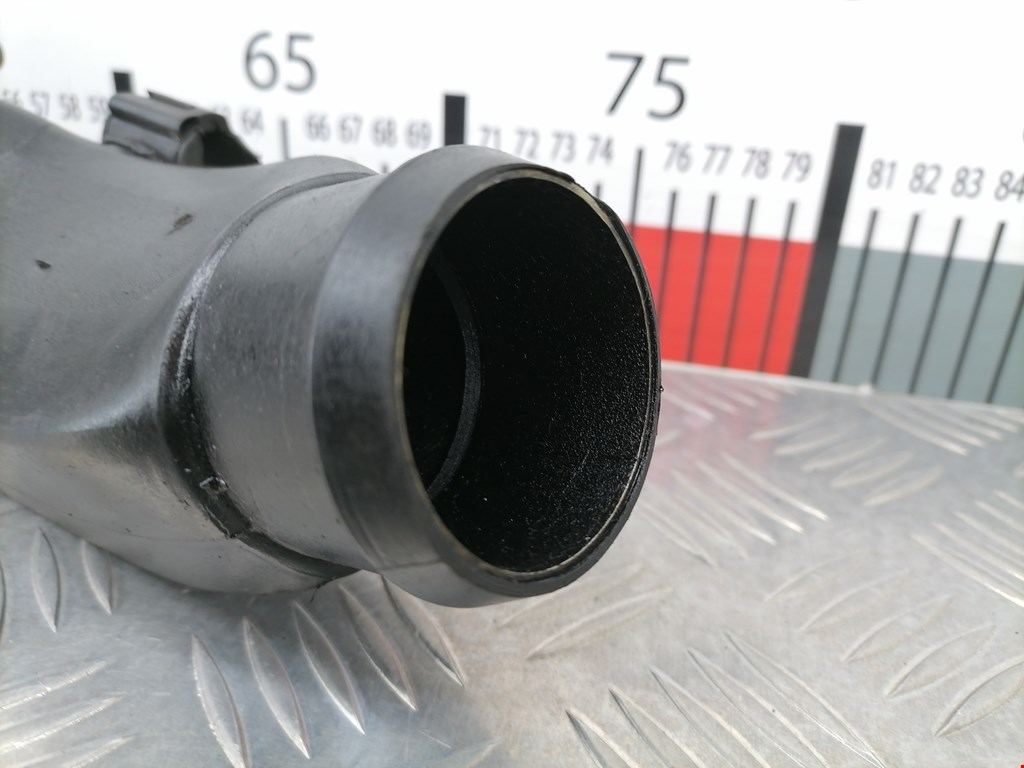 Патрубок интеркулера AUDI A4 B7 2004-2007