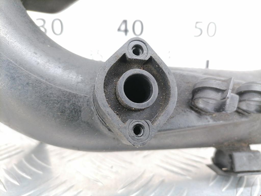 Патрубок интеркулера AUDI A4 B7 2004-2007