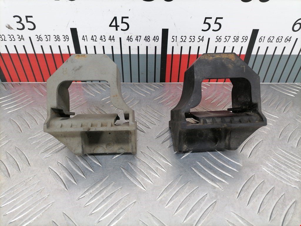 Кронштейн (крепление) радиатора BMW 1-Series (E81/E82/E87/E88) (2004-2014)