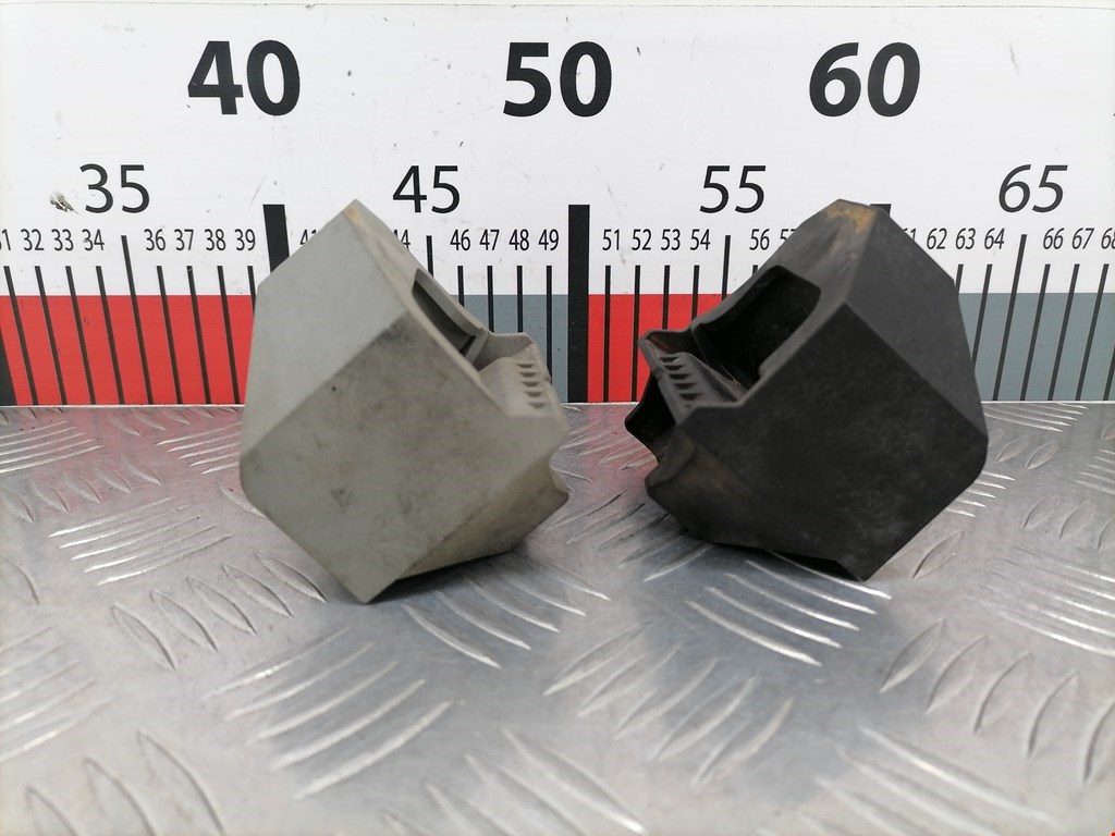 Кронштейн (крепление) радиатора BMW 1er E81\E87 2004-2011