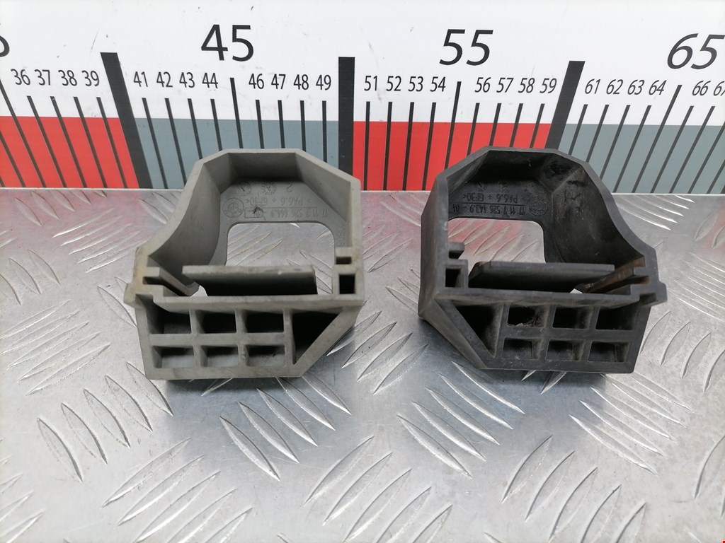 Кронштейн (крепление) радиатора BMW 1er E81\E87 2004-2011