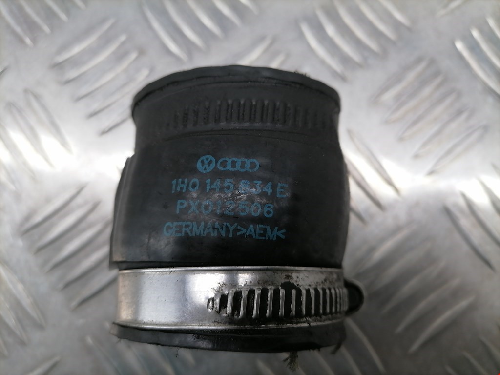 Патрубок интеркулера VOLKSWAGEN Passat B5 1997-2005
