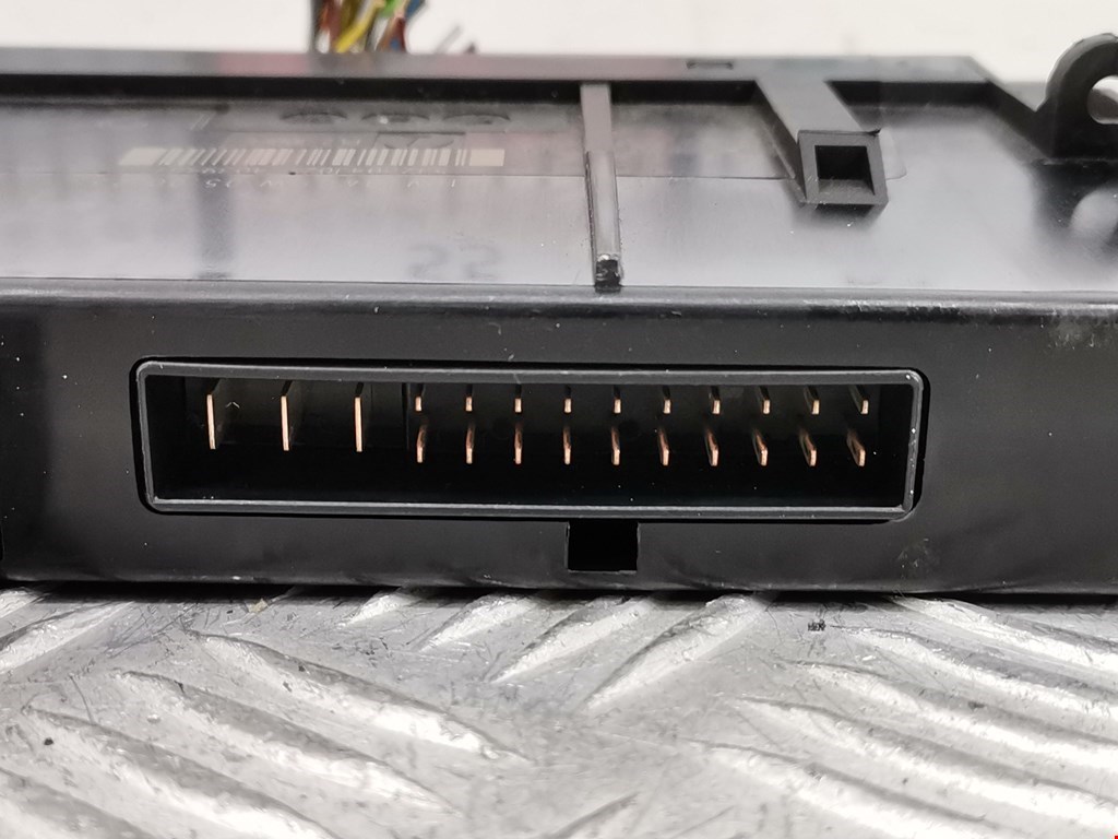 Блок комфорта BMW 1er E81\E87 2004-2011