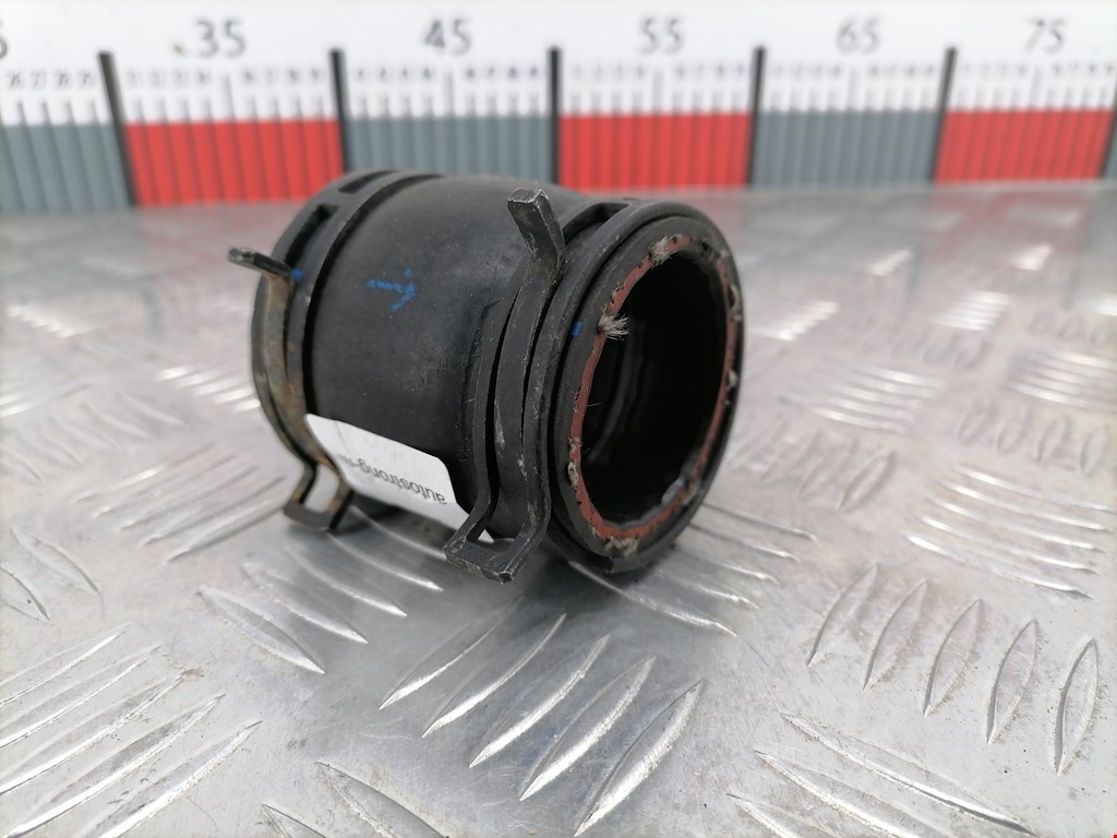 Патрубок интеркулера VOLKSWAGEN Passat B5 1997-2005