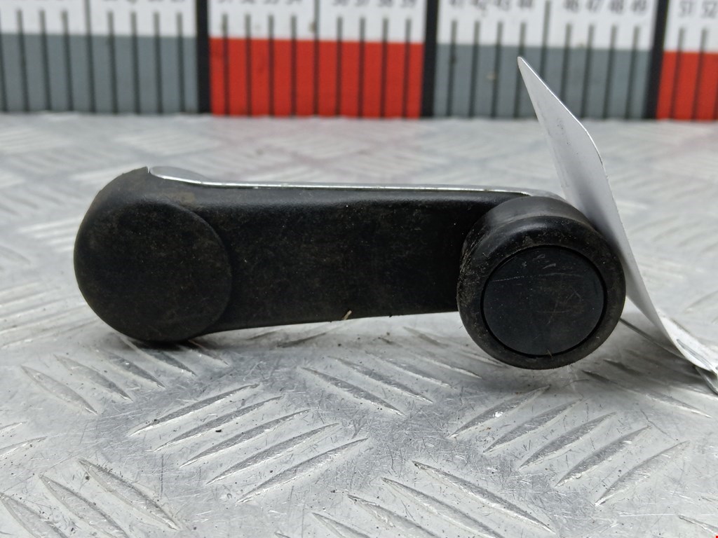 Ручка стеклоподъемника AUDI 80 B4 1991-1996