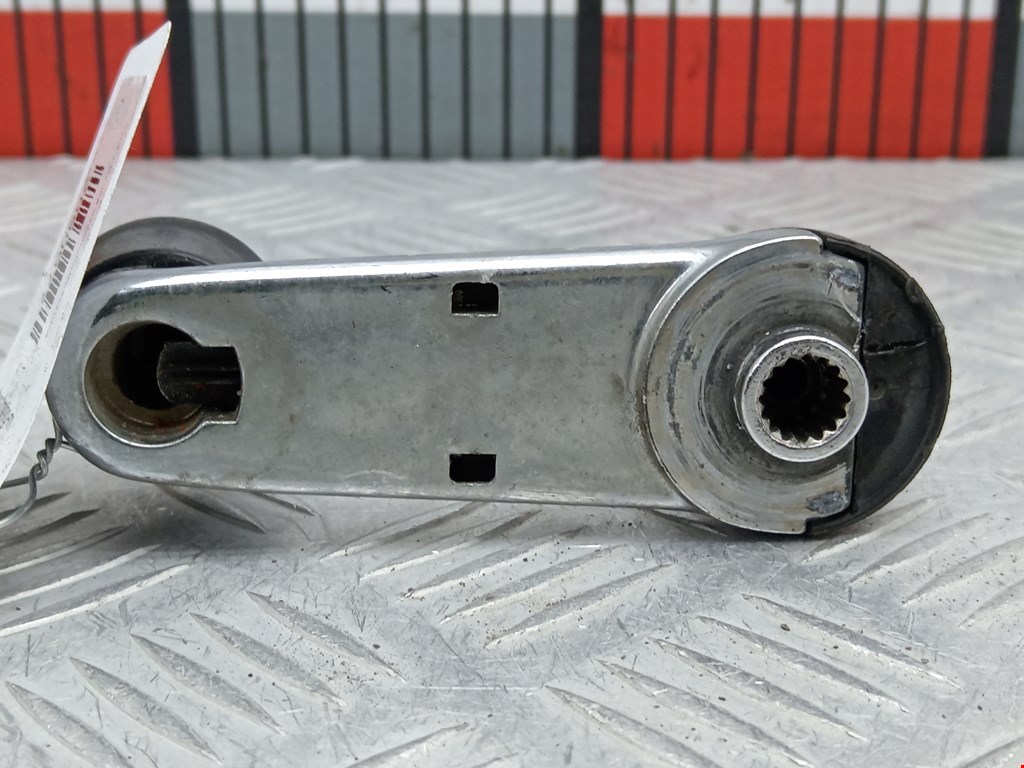 Ручка стеклоподъемника AUDI 80 B4 1991-1996