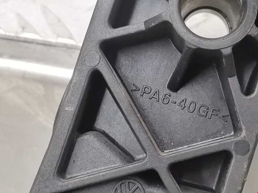 Педаль сцепления VOLKSWAGEN Golf IV 1997-2003