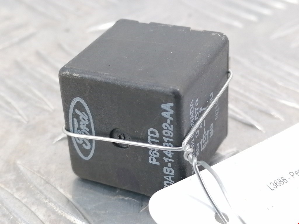 Реле MAZDA Tribute 2000-2007