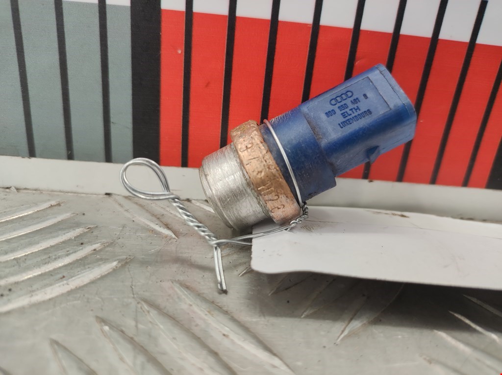 Датчик температуры охлаждающей жидкости Volkswagen Passat 5 GP (2000-2005)