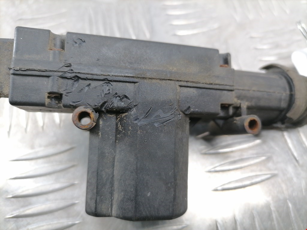 Активатор замка двери AUDI 80 B4 1991-1996