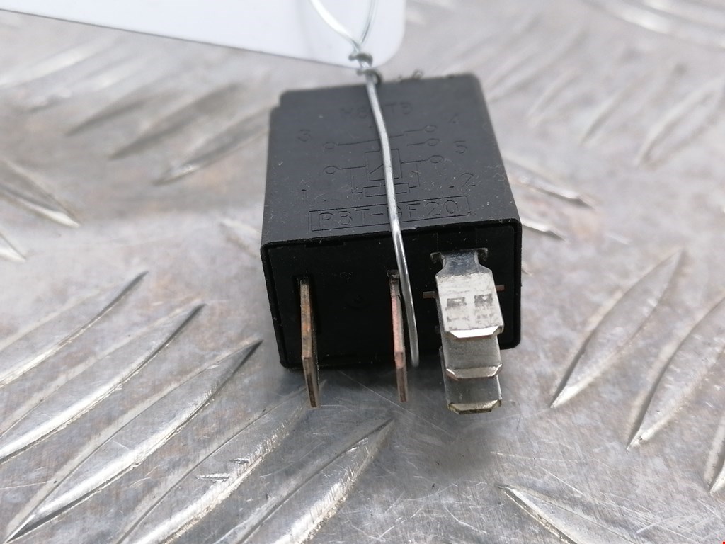 Реле MAZDA Tribute 2000-2007