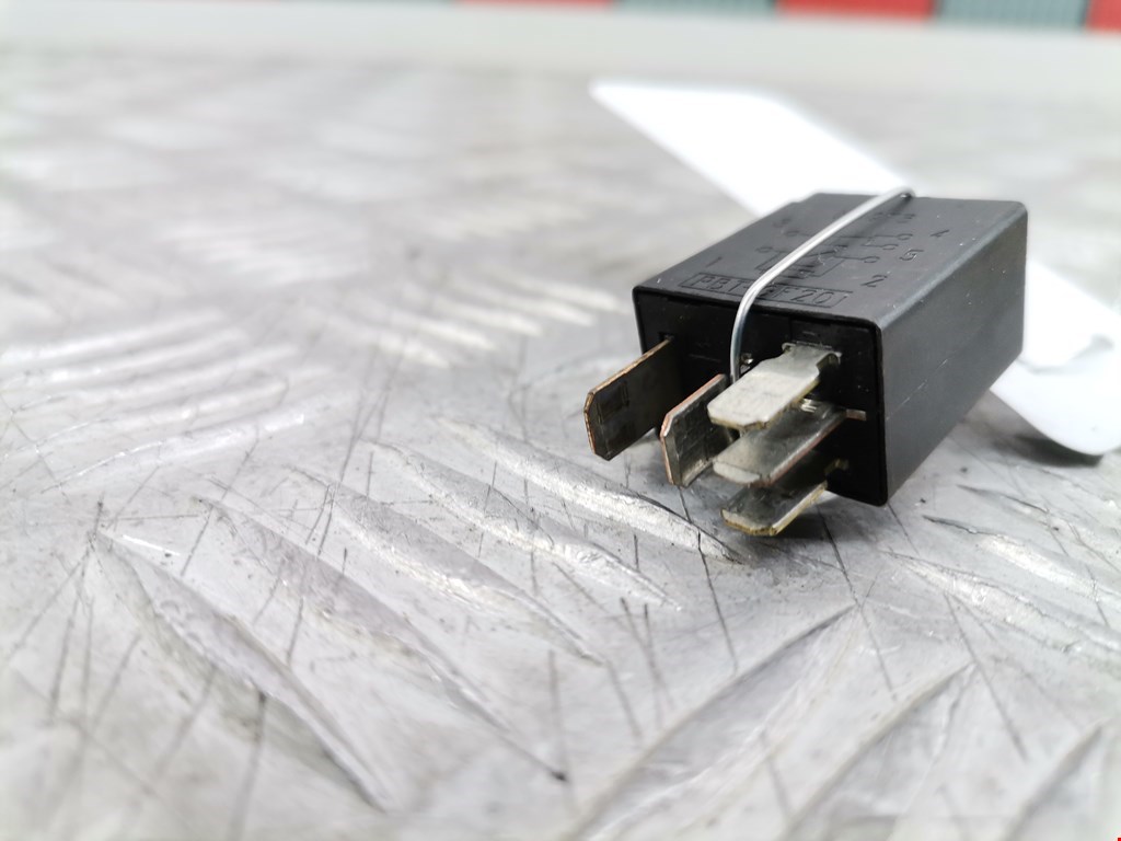 Реле MAZDA Tribute 2000-2007