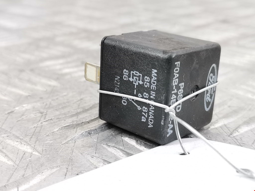 Реле MAZDA Tribute 2000-2007