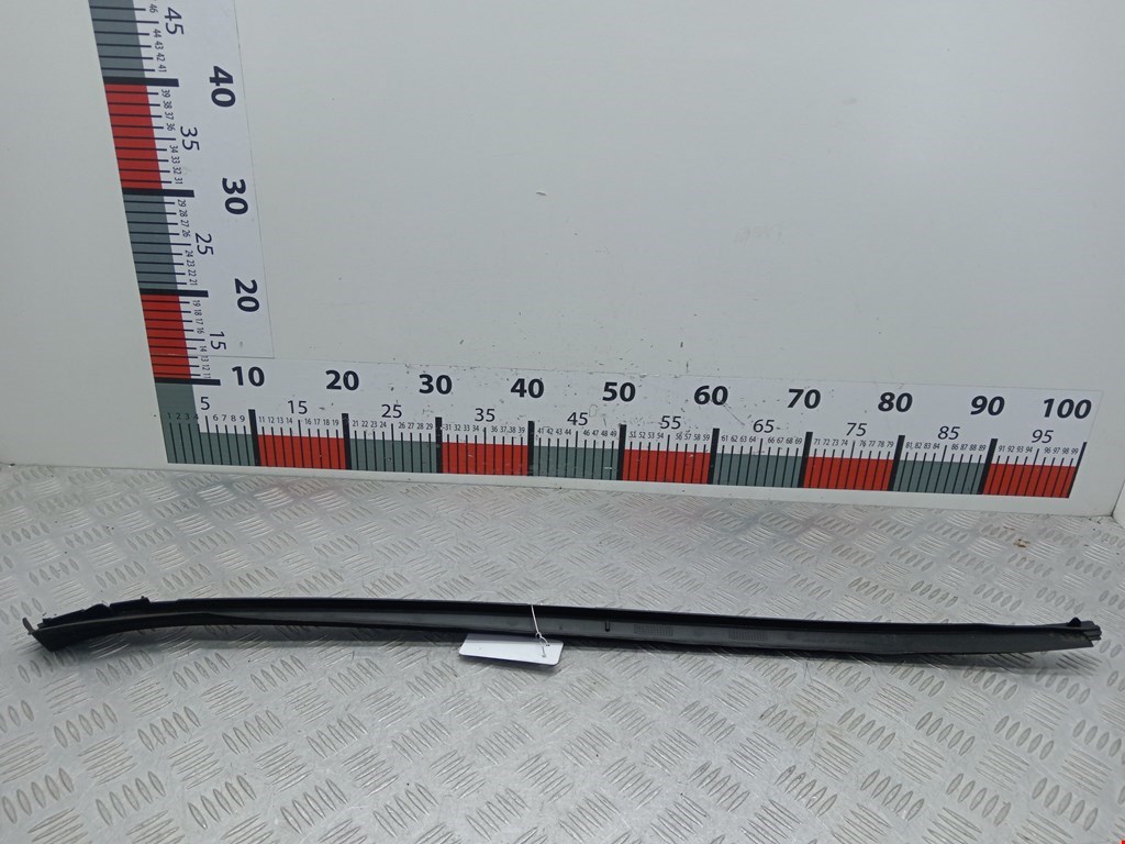 Молдинг лобового стекла OPEL Astra J 2009-2017