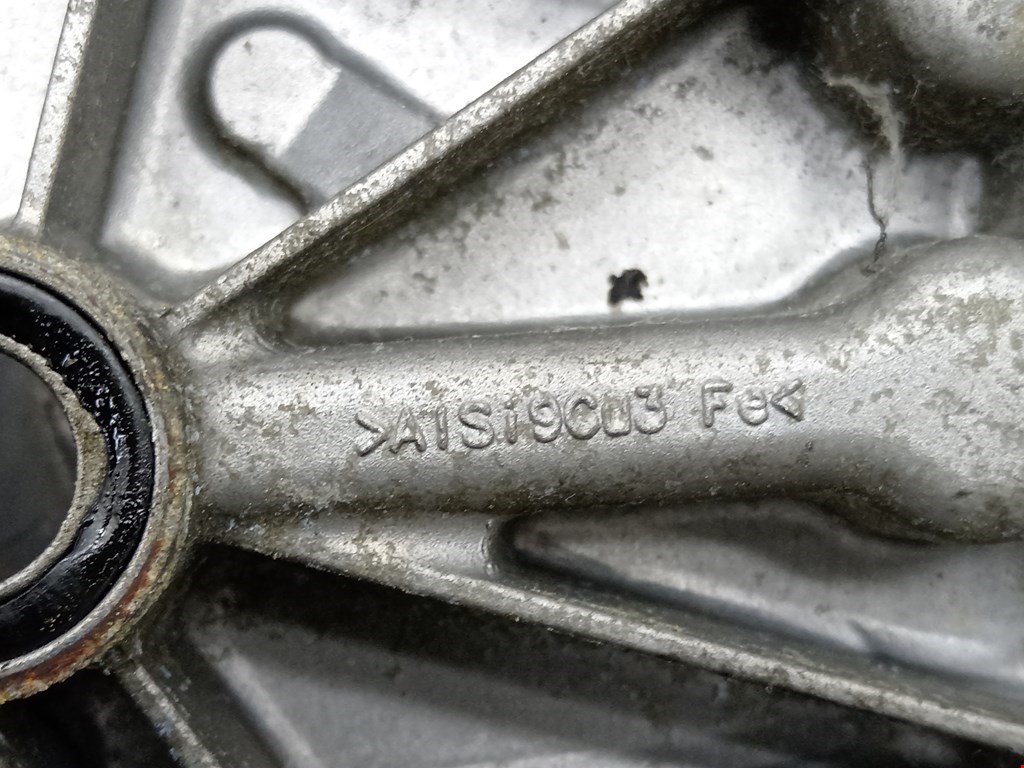 Корпус масляного фильтра OPEL Zafira B 2005-2012