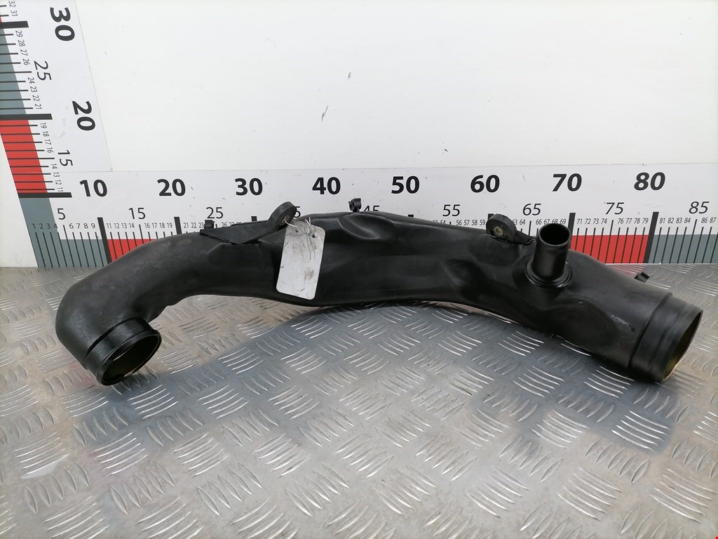 Патрубок воздушного фильтра VOLKSWAGEN Bora 1998-2005