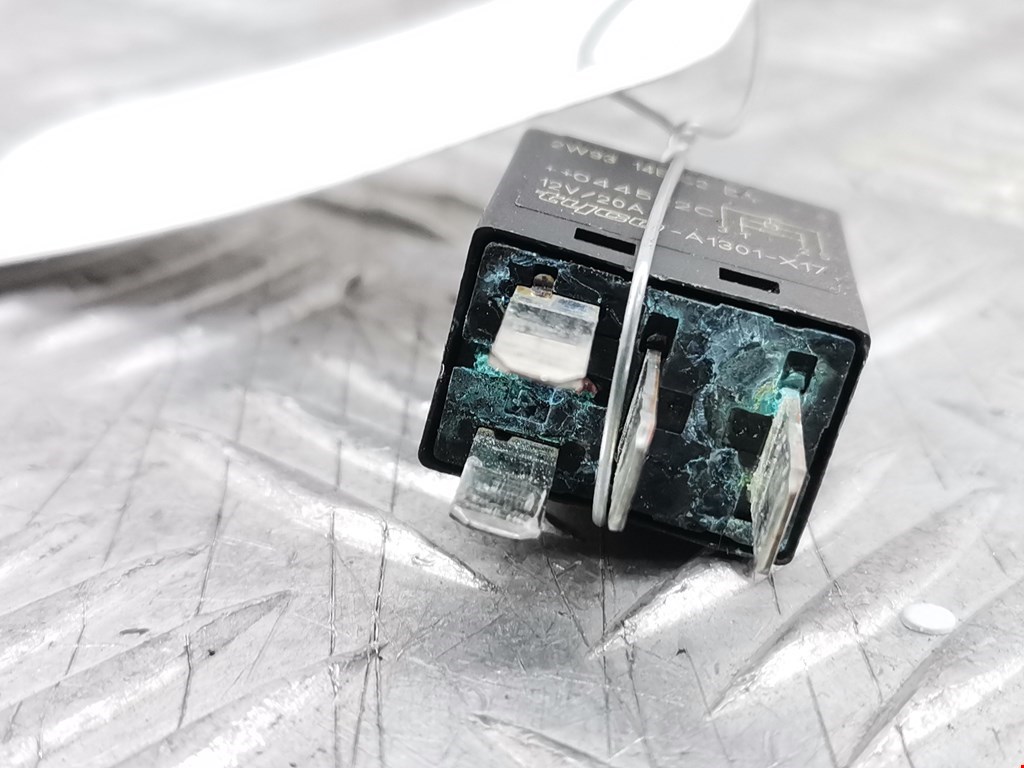 Реле LAND ROVER Range Rover Sport 2005-2013