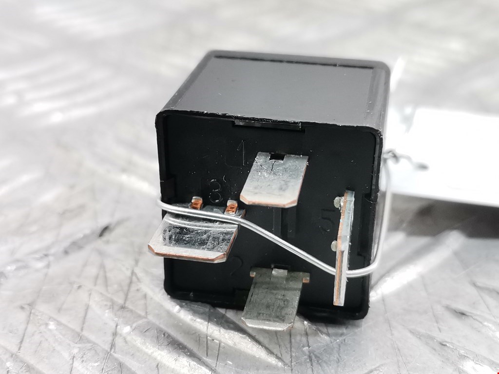 Реле LAND ROVER Range Rover Sport 2005-2013