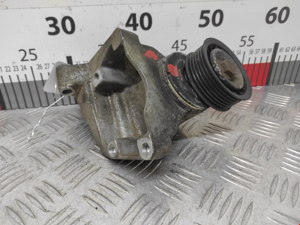 Натяжитель ремня генератора (приводного поликлинового ремня Ford Focus 1 (1998-2005)