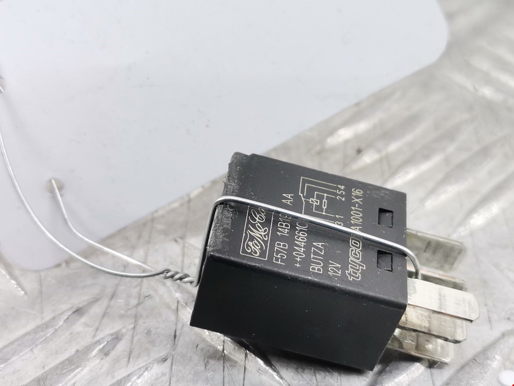 Реле LAND ROVER Range Rover Sport 2005-2013