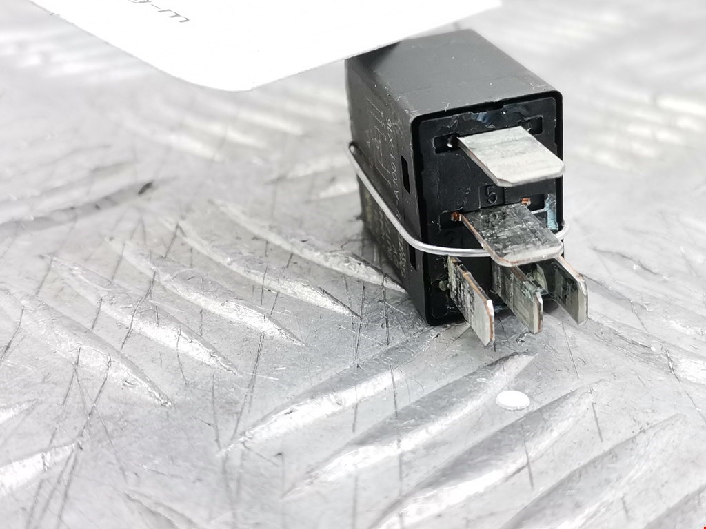 Реле LAND ROVER Range Rover Sport 2005-2013