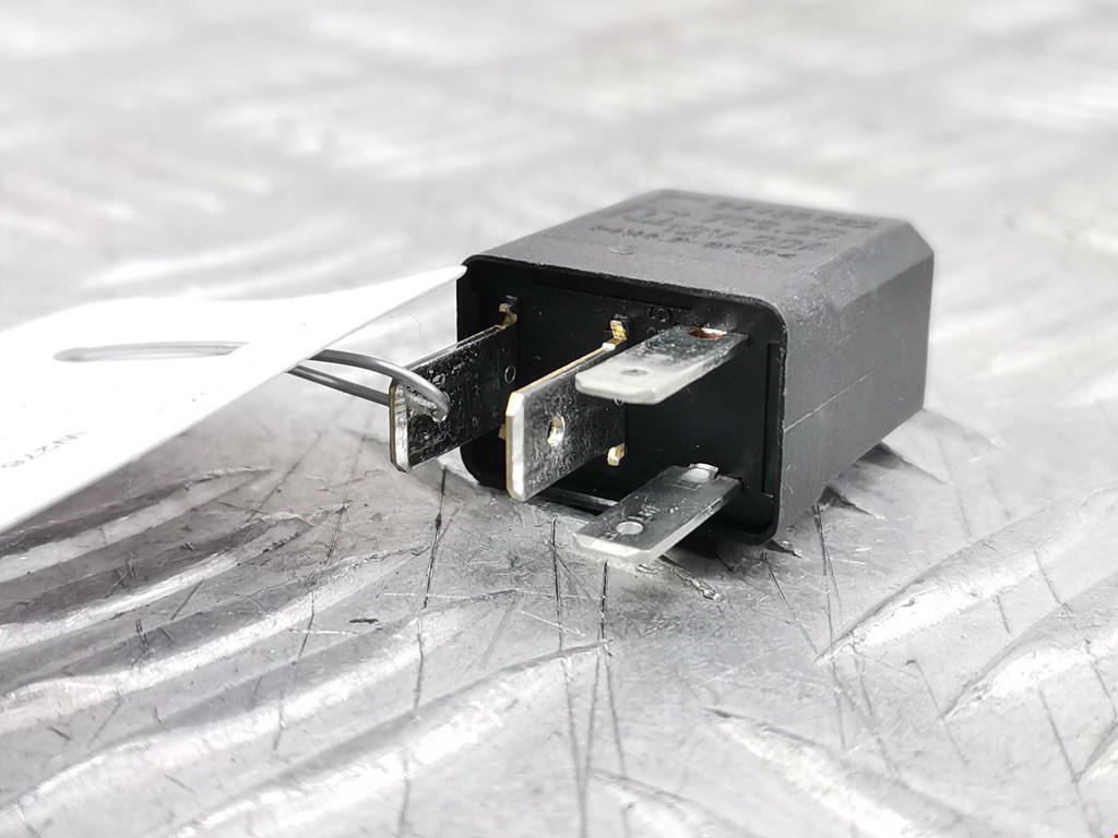 Реле OPEL Corsa D 2006-2014