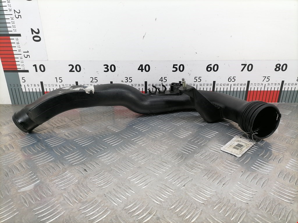 Патрубок интеркулера AUDI A4 B6 2001-2005