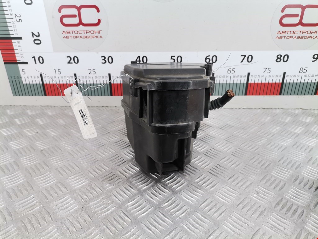 Блок реле VOLKSWAGEN Touareg 2002-2010