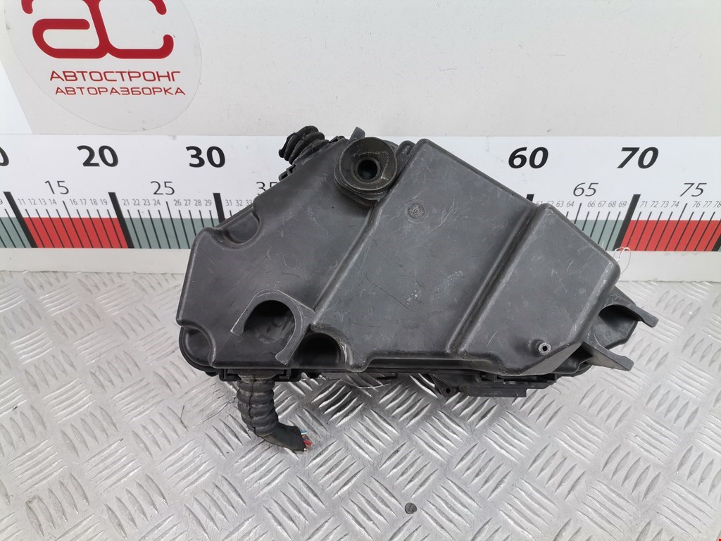 Блок реле VOLKSWAGEN Touareg 2002-2010