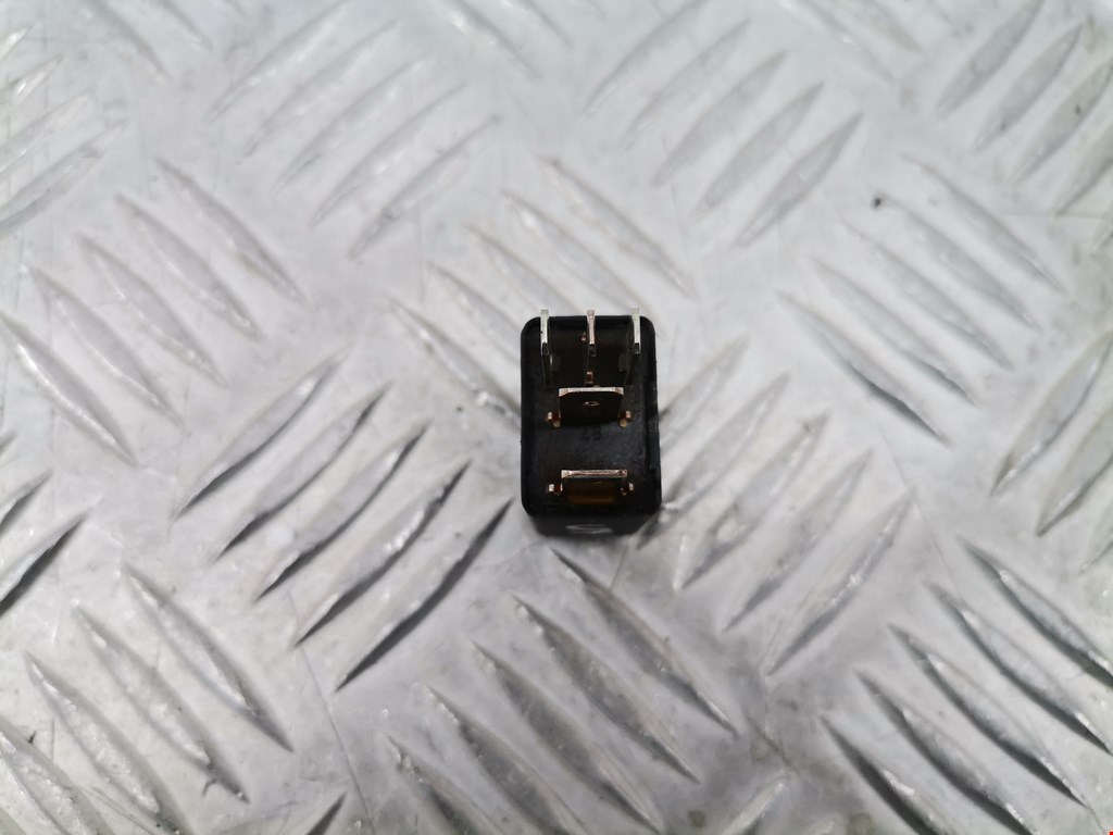 Реле VOLKSWAGEN Touareg 2002-2010