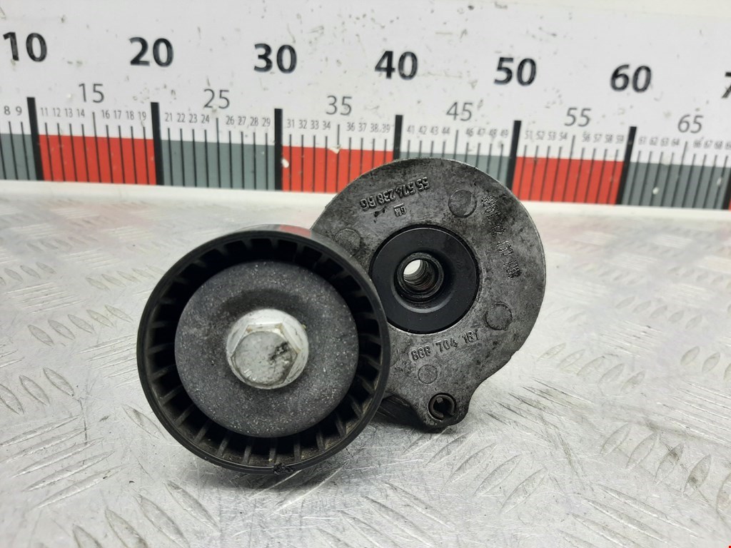 Натяжитель ремня генератора (приводного поликлинового ремня Opel Corsa D (2006-2014)