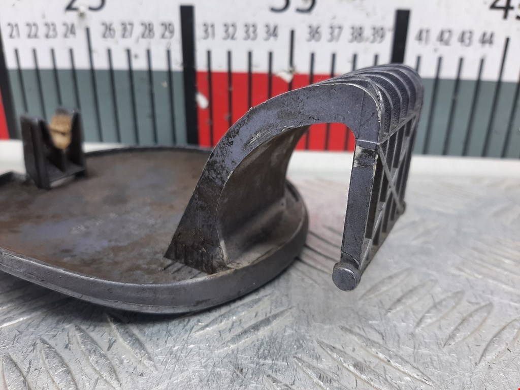 Лючок бензобака FORD Escort 1990-1995