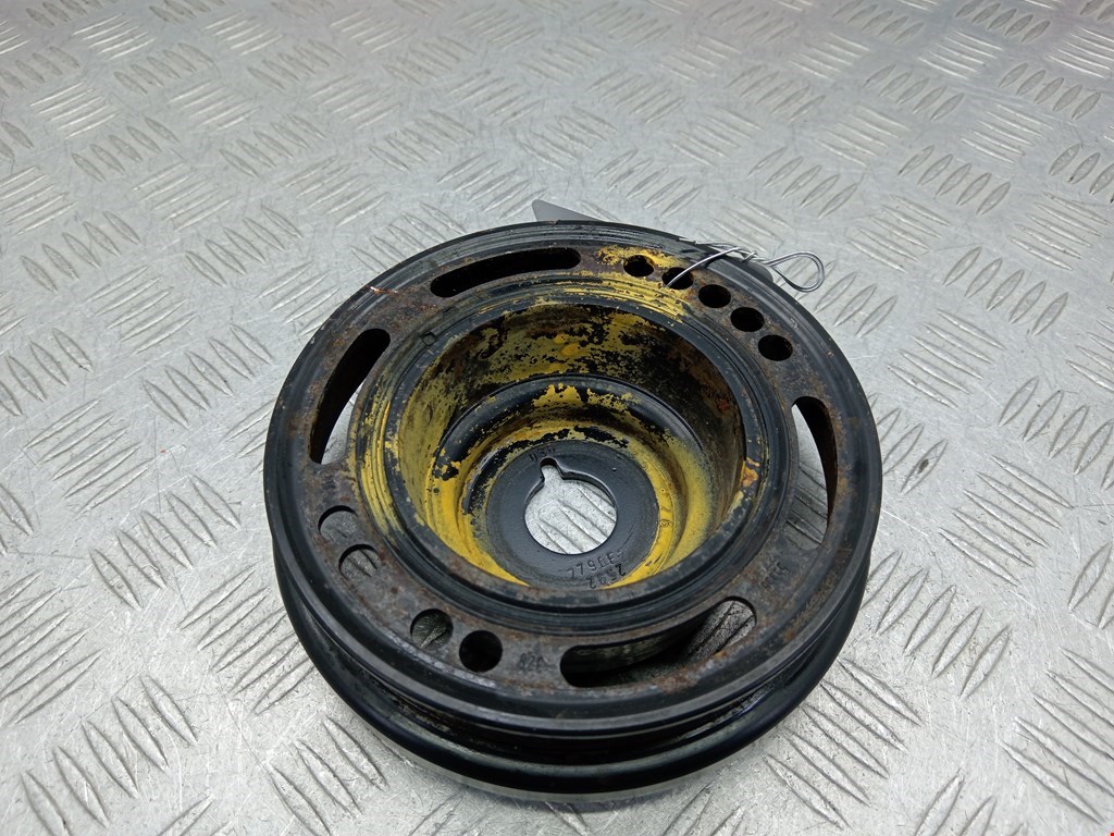 Шестерня коленвала (шкив) OPEL Zafira B 2005-2012
