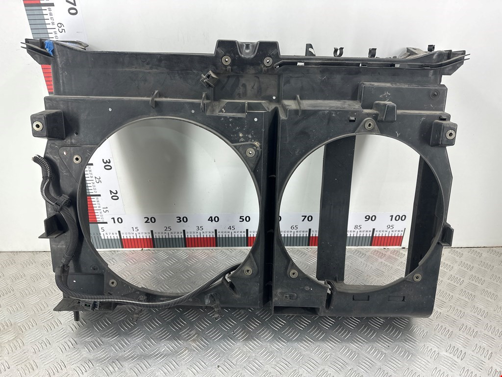 Панель передняя (передняя монтажная панель рамка передняя телевизор) Citroen C8 (2002-2014)