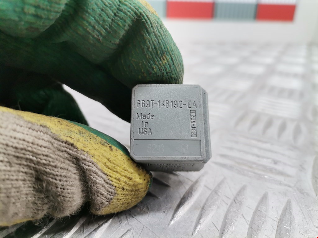 Реле LAND ROVER Freelander II 2006-2014