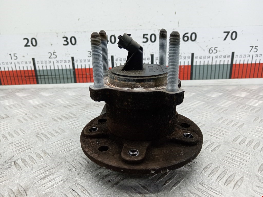 Ступица задняя левая/правая OPEL Signum 2003-2008