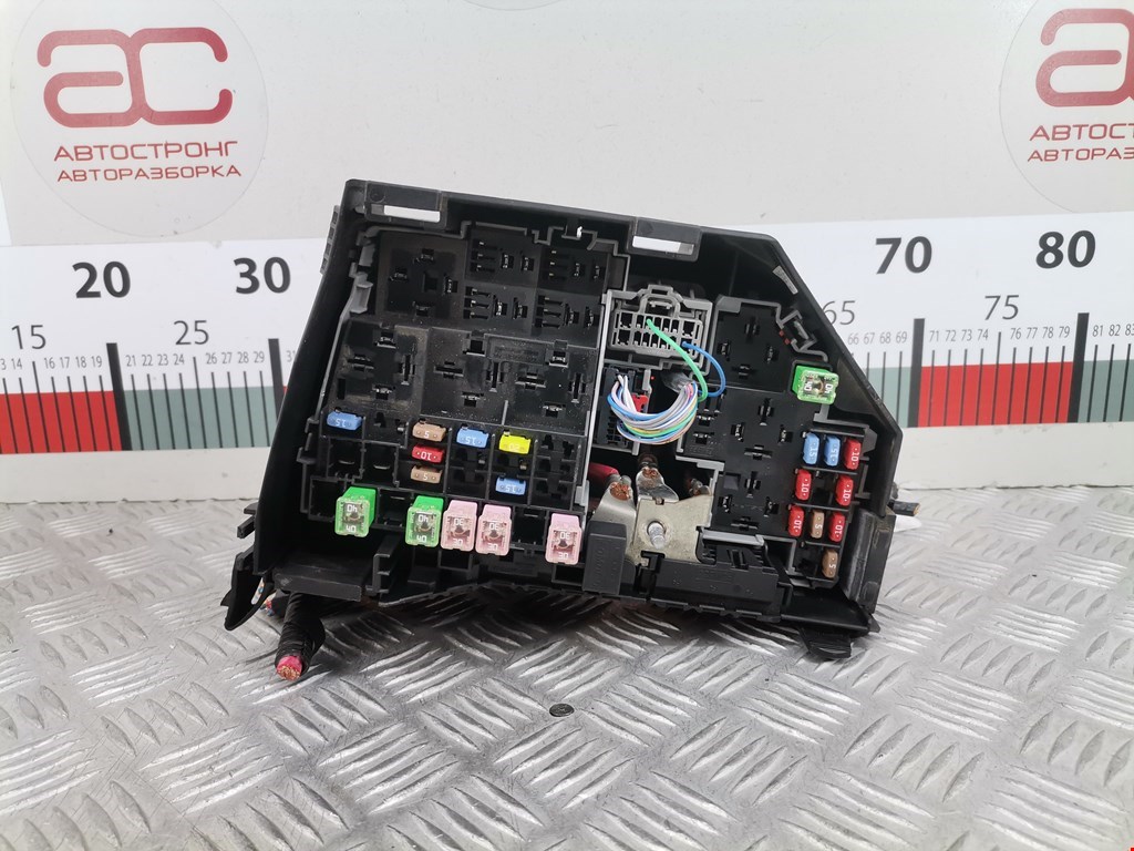 Датчик уровня в бачок омывателя LAND ROVER Freelander II 2006-2014