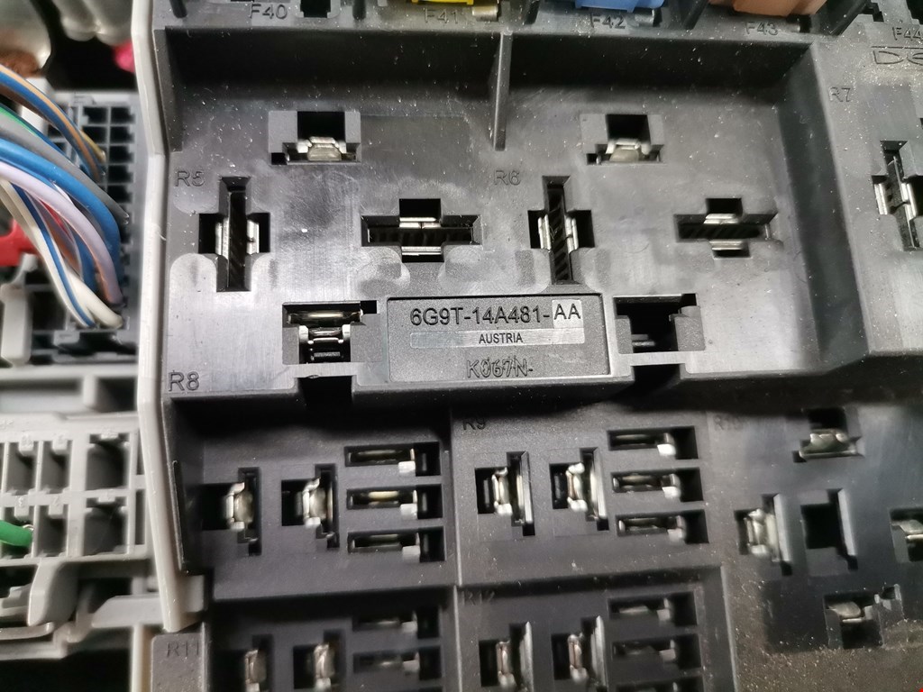 Датчик уровня в бачок омывателя LAND ROVER Freelander II 2006-2014