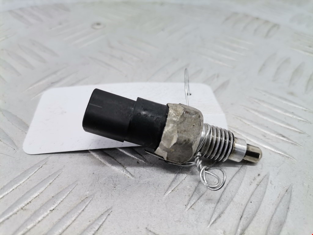 Датчик включения заднего хода (лягушка) Chevrolet Cruze 2 (J300) (2008-2016)