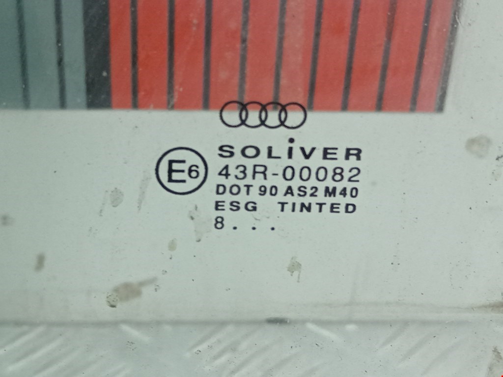 Стекло двери переднее левое AUDI A3 8L 1996-2003