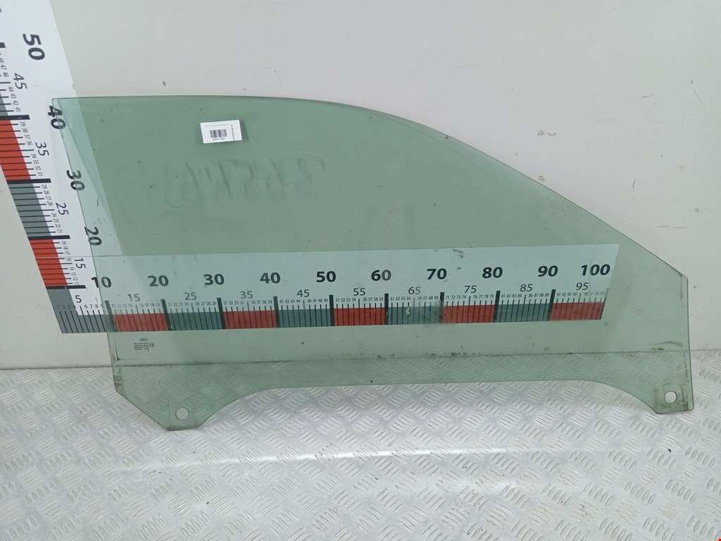 Стекло двери переднее левое AUDI A3 8L 1996-2003