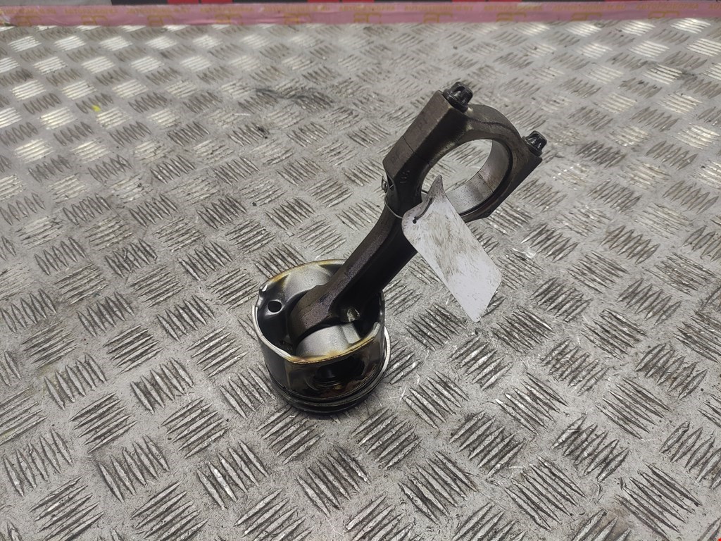 Поршень с шатуном BMW X5 F15/F85 2013-2018