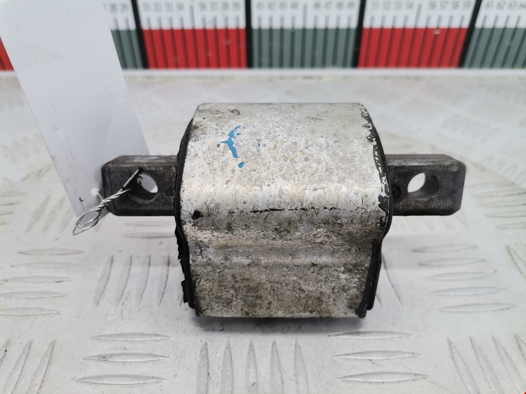 Подушка (опора) крепления КПП Mercedes C-Class (W203) (2000-2008)