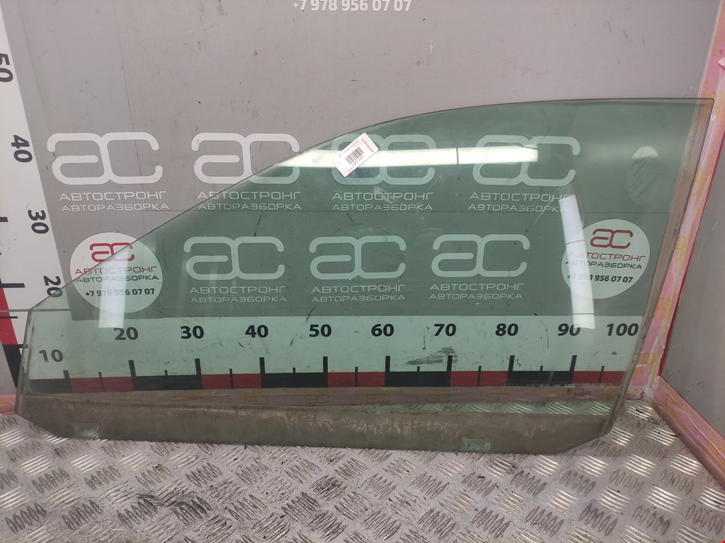 Стекло двери переднее левое AUDI A4 B5 1995-2001