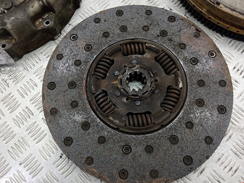 Маховик (демпфер сцепления) RENAULT Midlum 1999-2013