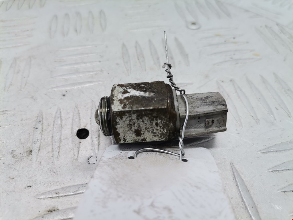 Датчик включения заднего хода (лягушка) Ford Mondeo 4 (2006-2014)