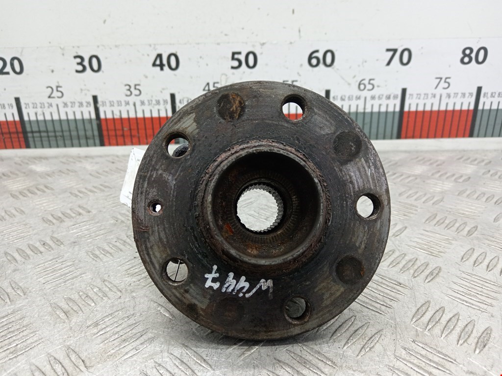 Ступица передняя левая/правая VOLKSWAGEN Touran 2003-2010